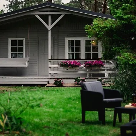 Zacisze U Ani Feriehus Dębki
